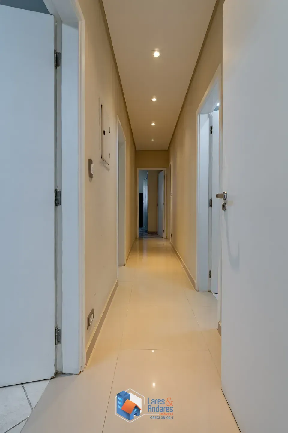 Imagem Casa para venda em Brooklin Paulista com 3 quartos, sendo 1 suíte, 190m²