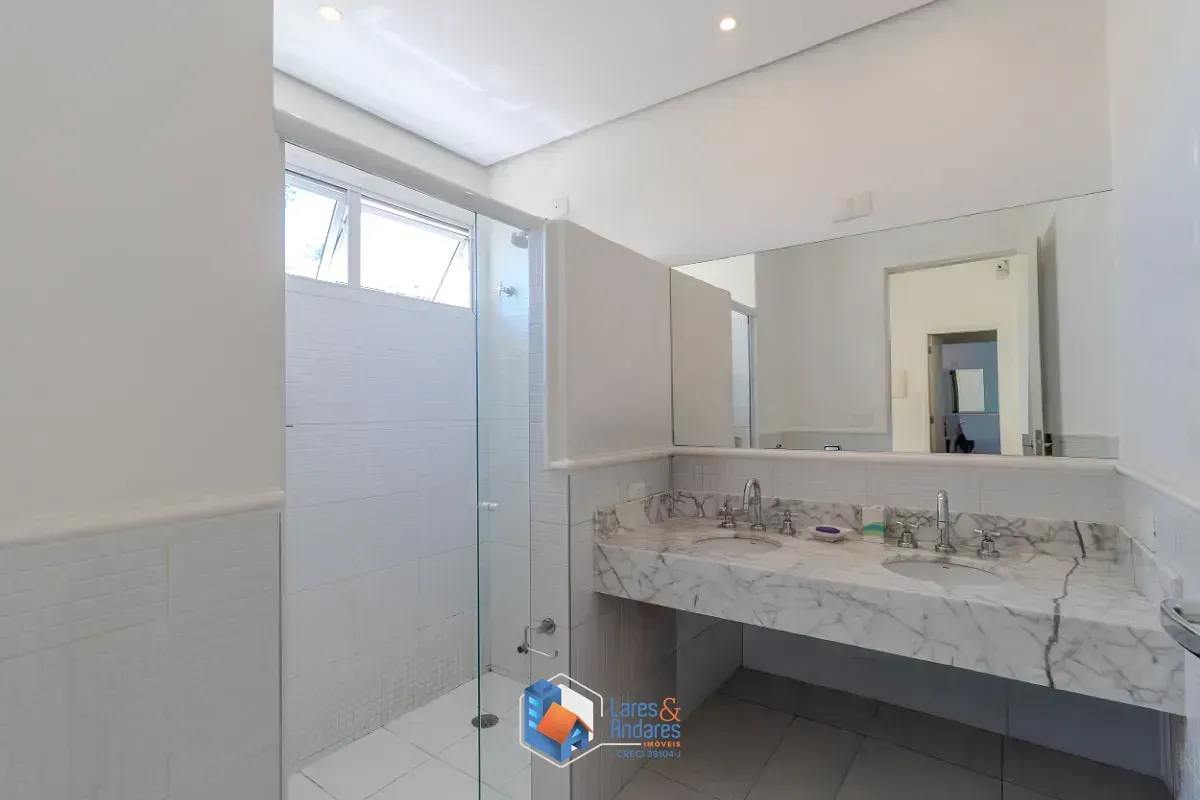 Imagem Casa para venda em Alto da Boa Vista com 3 quartos, sendo 1 suíte, 152m²