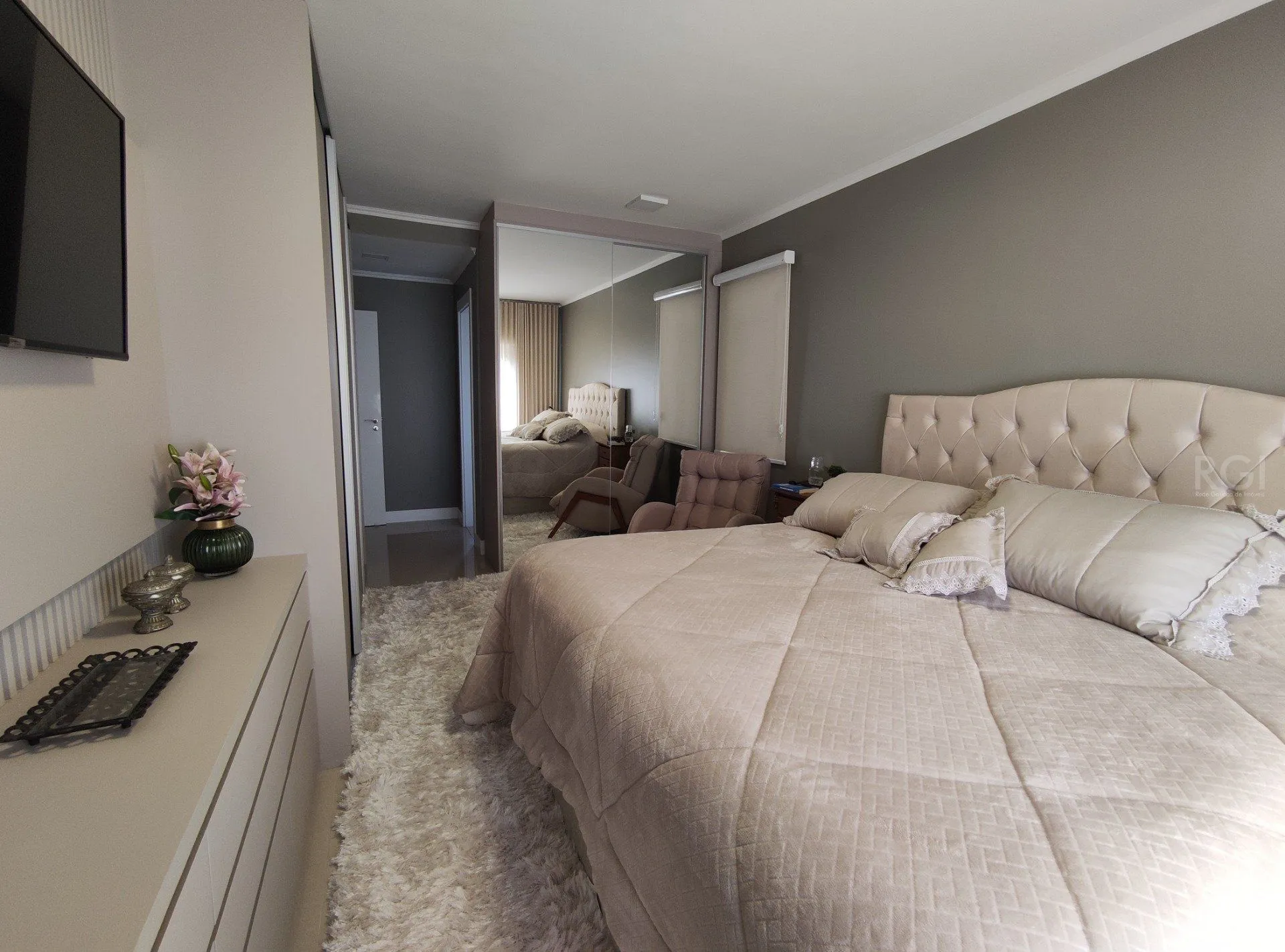 Imagem Apartamento para Venda - 162.53m², 3 dormitórios, sendo 3 suites, 2 vagas - Jardim Do Salso