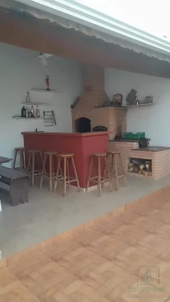 Imagem Sobrado c/ 4 dormitórios, seno 1 suíte, à Venda, 244,78 m²