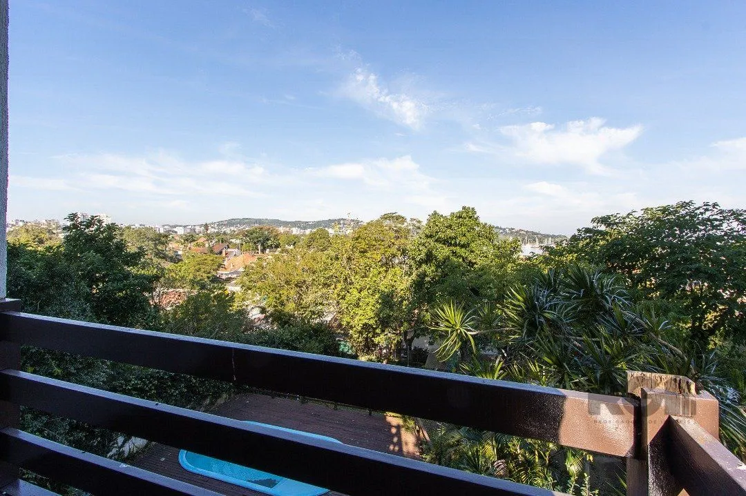 Imagem Casa para Venda - 380m², 4 dormitórios, sendo 1 suites, 4 vagas - Vila Assunção