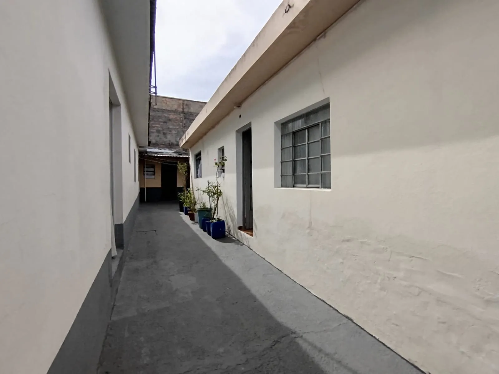 Imagem Oportunidade de Investimento - Casa ou Terreno à Venda | 350 m² | Próximo à Av. Maria Luiza Americano
