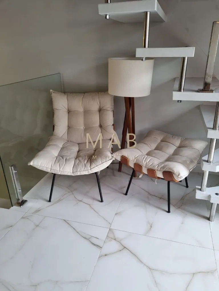 Imagem TRIPLEX FRENTE MAR NA PRAIA DOS INGLESES | FLORIANÓPOLIS Existem imóveis bonitos? E existem imóveis que despertam desejo no primeiro olhar.