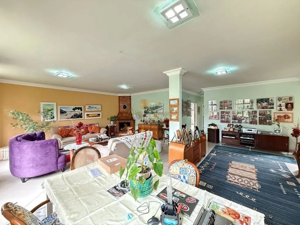 Imagem Casa para Venda em Teresópolis / RJ no bairro Araras