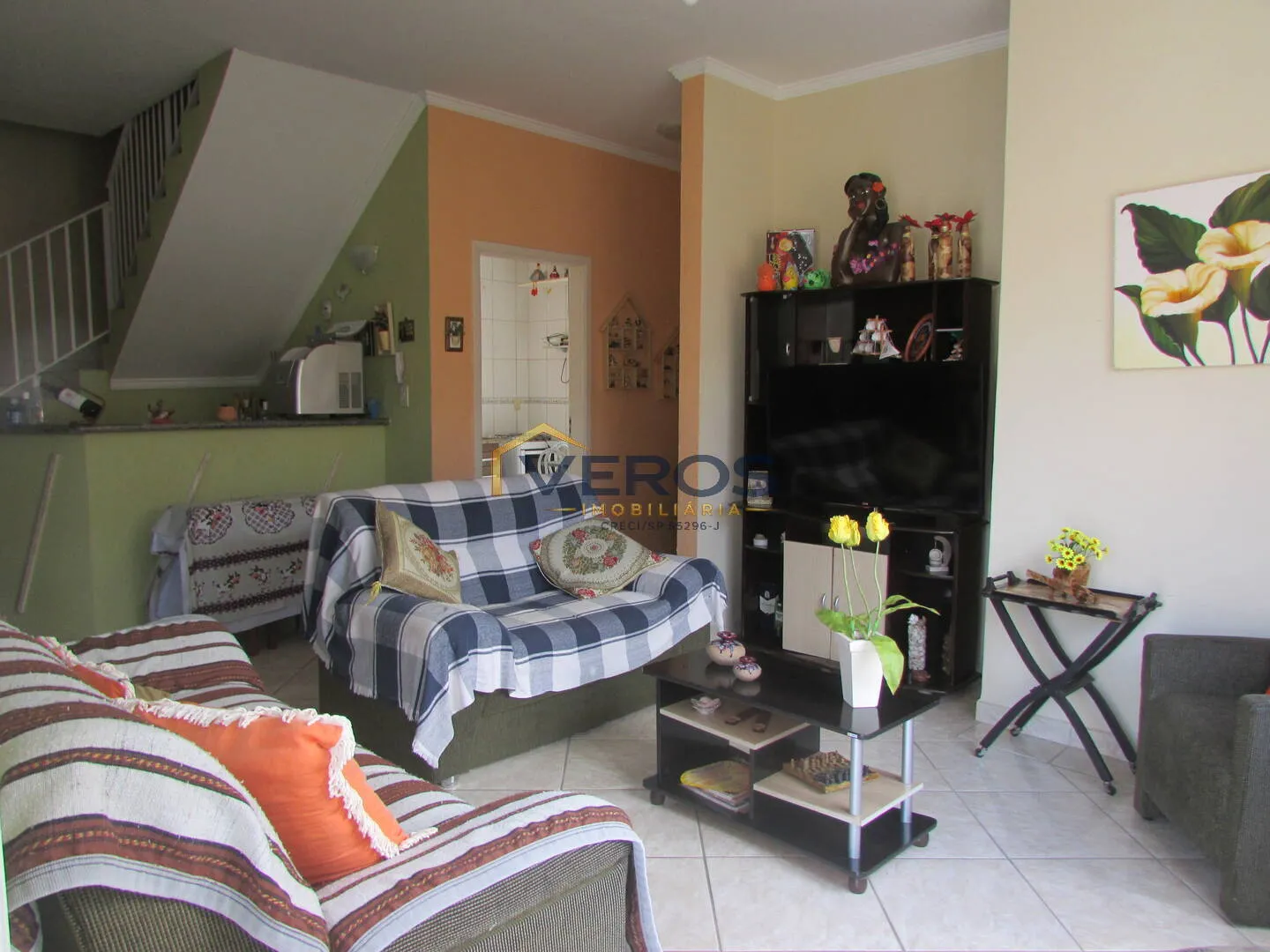 Imagem Sobrado de Esquina com 4 Suítes + Edícula à Venda no Indaiá
