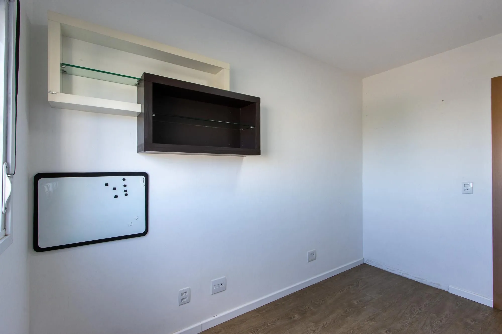 Imagem Apartamento com 2 dormitórios e 60m² à venda no bairro Tristeza