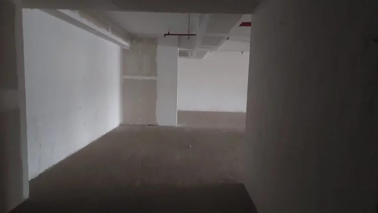 Imagem Comercial para Venda em Itaboraí/RJ - 0 Dorm. 380 m2 Área Útil
