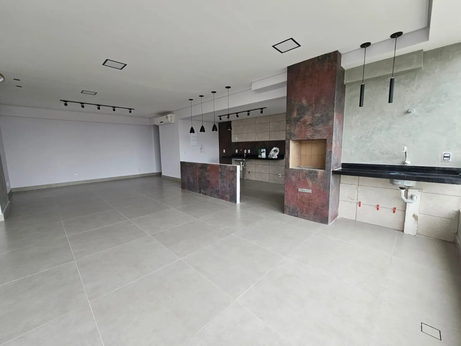 Imagem Apartamento Sofisticado com Vista para a Serra da Mantiqueira - 112m²