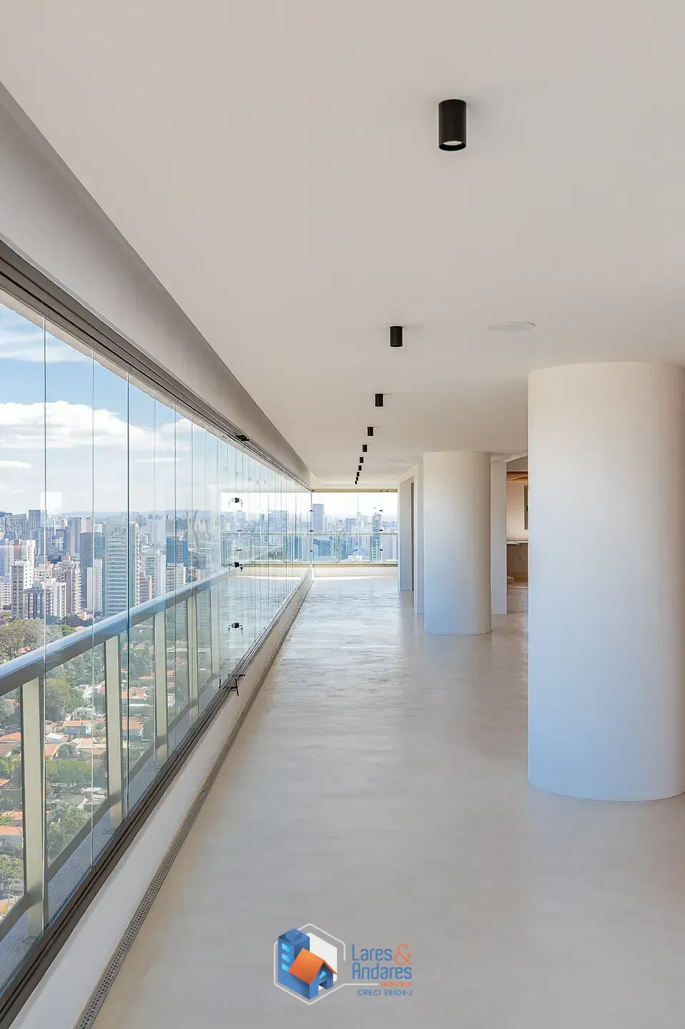 Imagem Cobertura para venda em Campo Belo com 5 quartos, sendo 5 suítes, 839m²