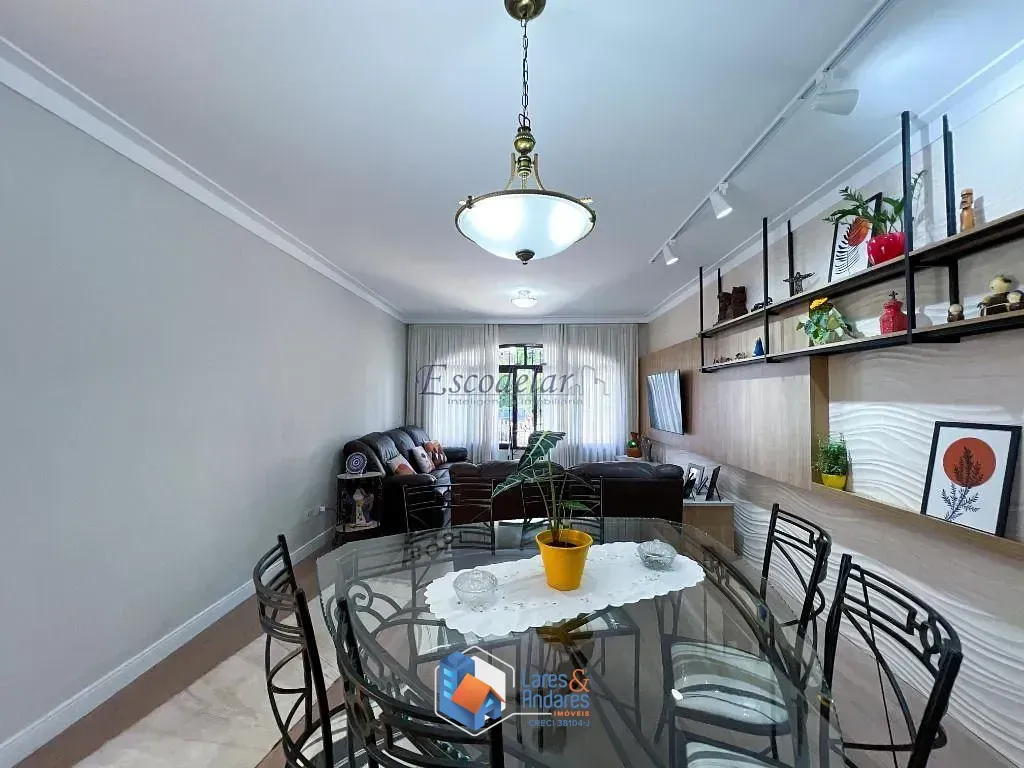 Imagem Sobrado para venda em Jardim Franca com 3 quartos, sendo 1 suíte, 144m²
