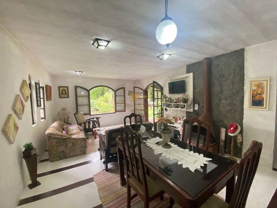 Imagem Casa em Condomínio para Venda em Guapimirim / RJ no bairro Monte Oliveti