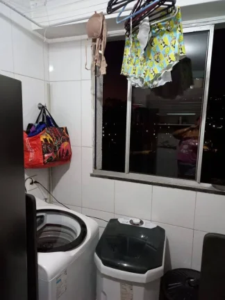 Imagem Vendo Apartamento no Condomínio Hibisco no Jardim Vitoria