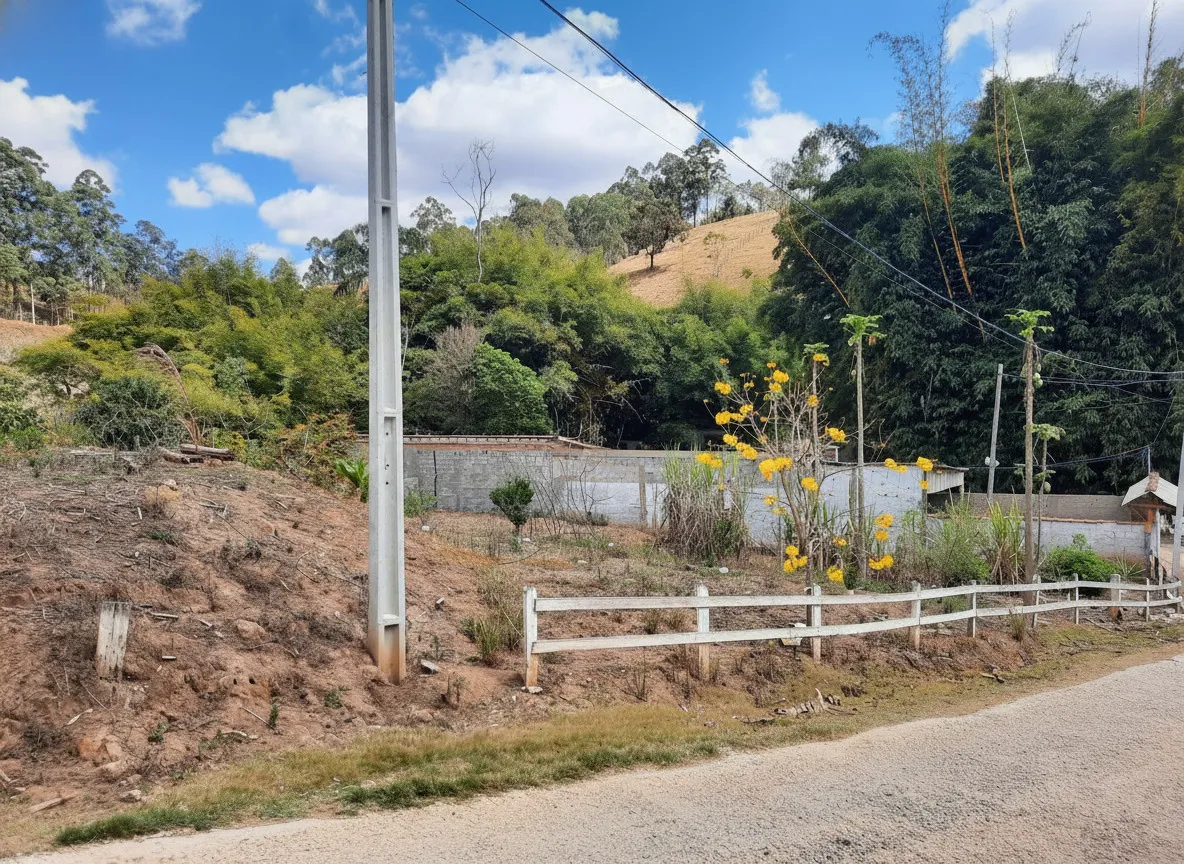 Imagem Terreno à venda em Pinheiros, Bandeira do Sul