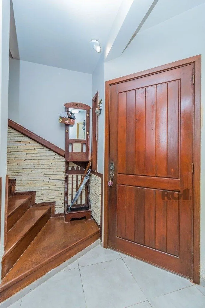 Imagem Casa em Condomínio 199m² - 3 dormitórios, 2 vagas no bairro Nonoai