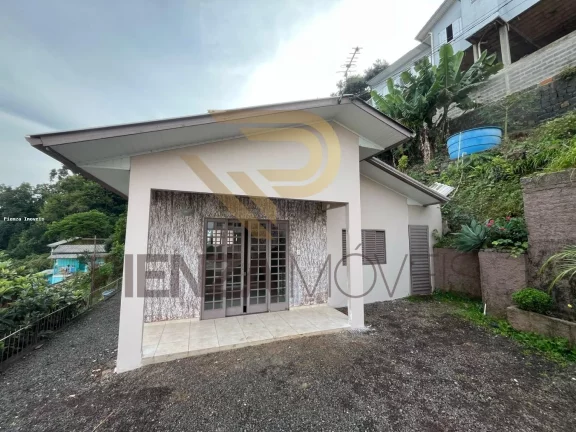 Imagem Casa para Venda em Concórdia, Industriários, 2 dormitórios, 1 suíte, 2 banheiros