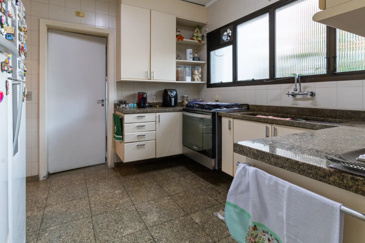 Imagem Apartamento para venda e locação em Perdizes com 3 quartos, sendo 3 suítes, 251m2