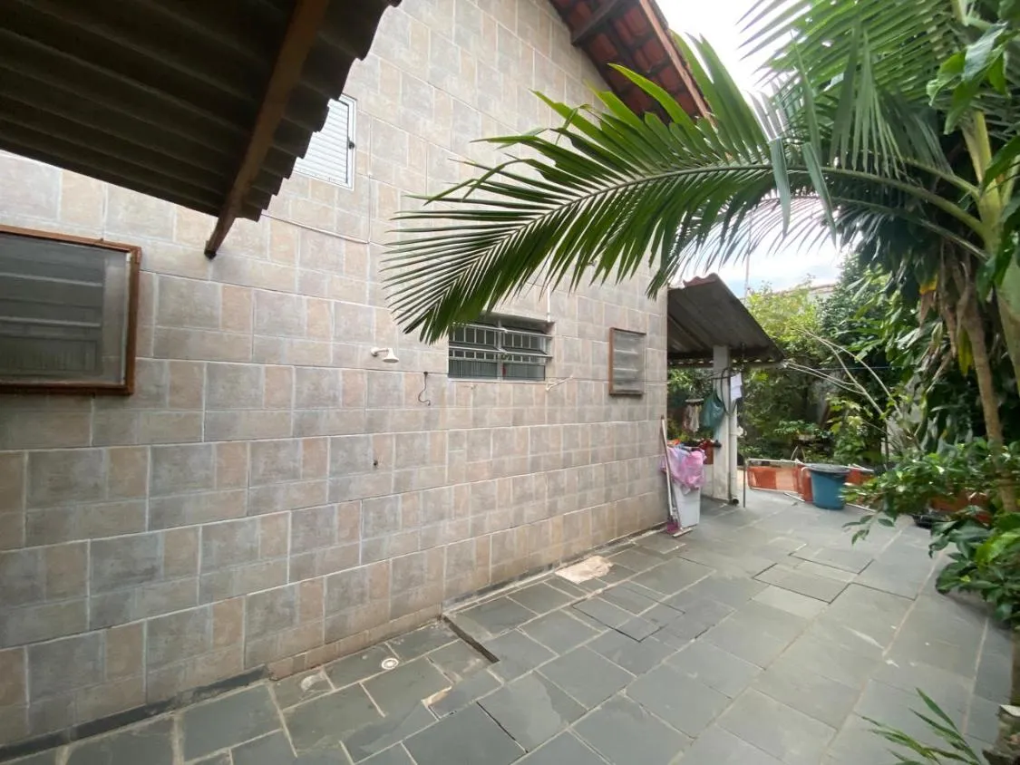 Imagem CASA COM 02 DORMITÓRIOS E ACEITA FINANCIAMENTO BANCÁRIO NO JARDIM SUARÃO EM ITANHAÉM