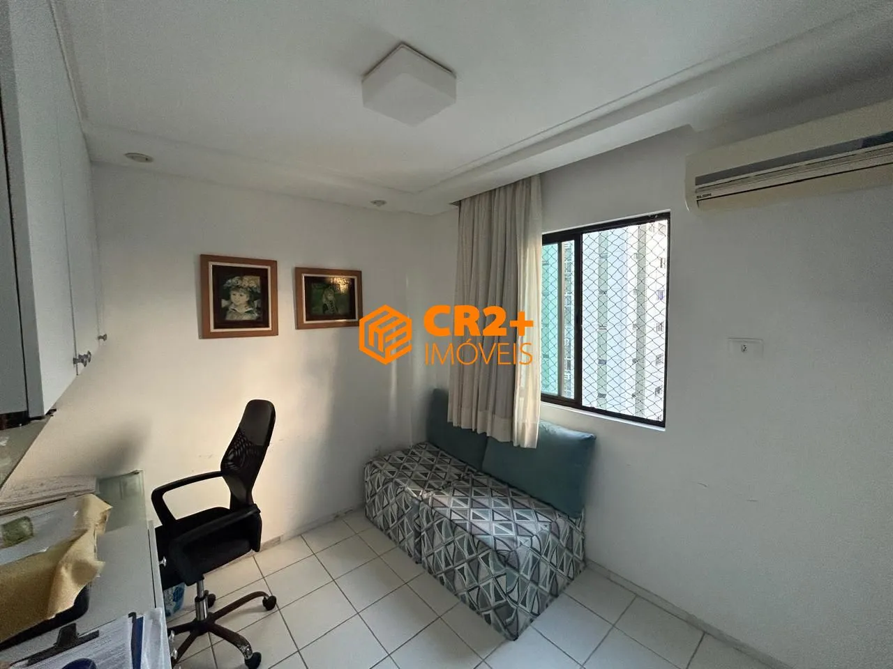 Imagem Vendo apartamento com vista livre para o mar com 3 suítes -118m²