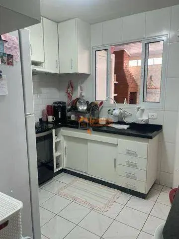 Imagem Sobrado com 2 dormitórios à venda, 70 m² por R$ 383.000,00 - Cidade Soberana - Guarulhos/SP
