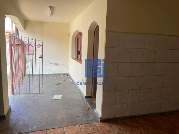 Imagem Casa com 2 dormitórios à venda, 157 m² por R$ 330.000,00 - Centro - Socorro/SP