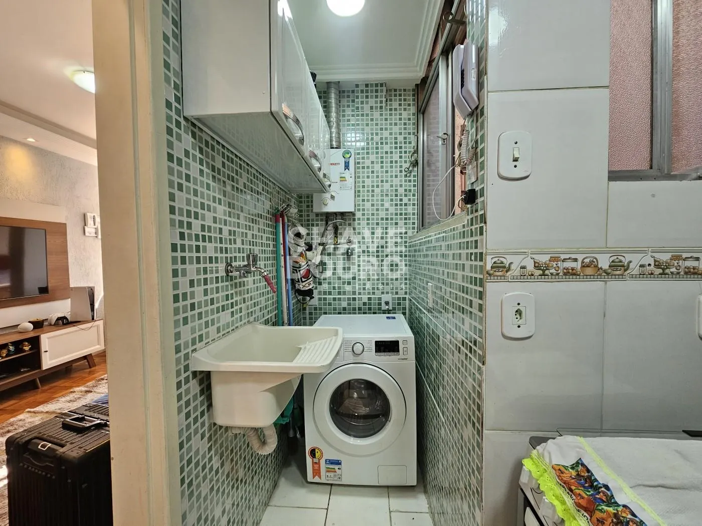 Imagem Apartamento reformado em frente a faculdade UNIFESO no Alto!