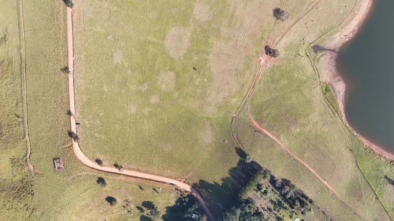 Imagem Áreas Pé na Água em Piracaia 20.000 m²!!!
