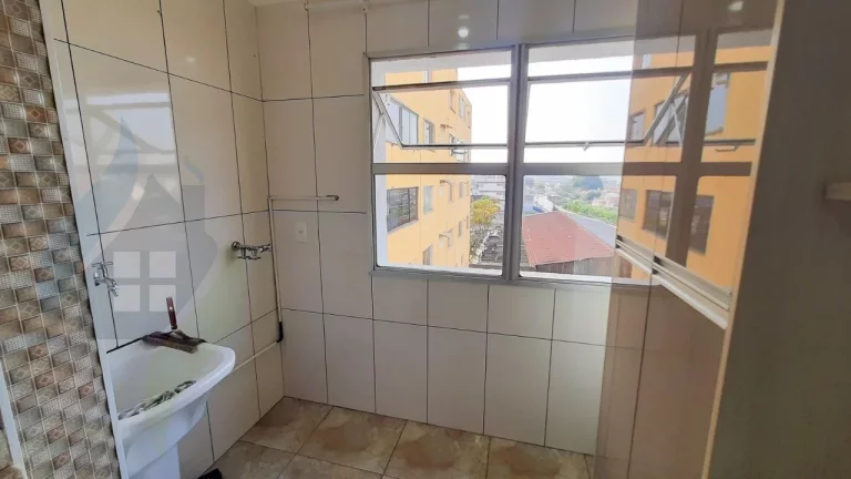 Imagem Apartamento de 2 dormitórios, 1 banheiro, 1 vaga, com 70m² em Centro, São Bernardo do Campo