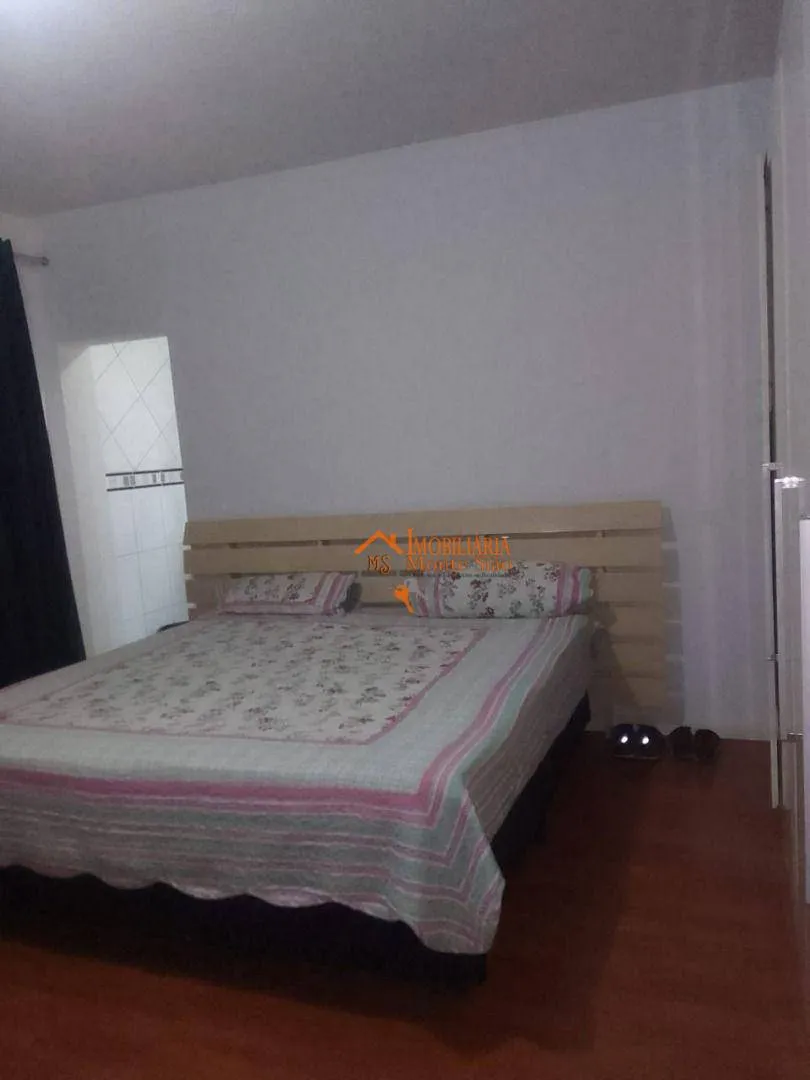Imagem Sobrado com 4 dormitórios à venda, 218 m² por R$ 800.000,00 - Vila Galvão - Guarulhos/SP