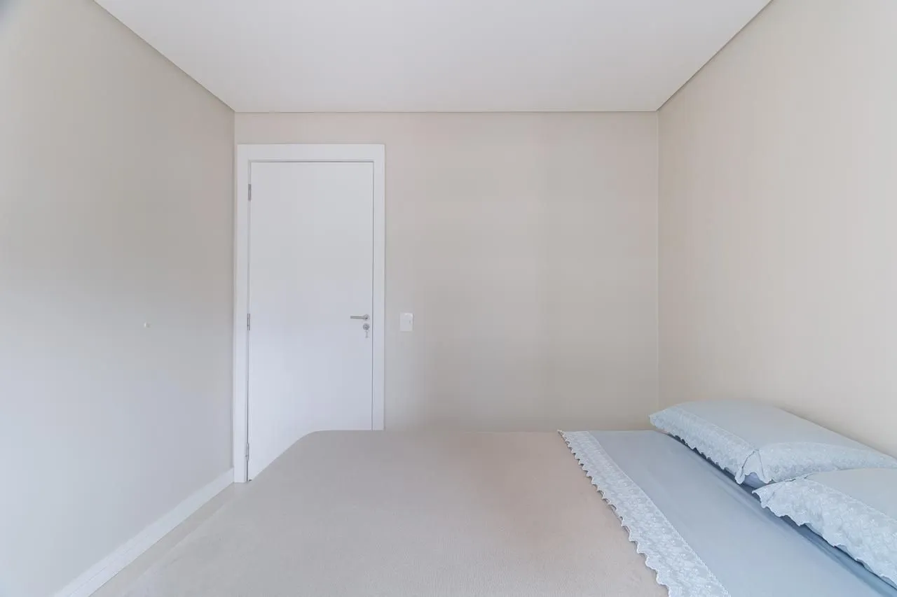Imagem Apartamento com 03 Quartos (01 suíte) e 02 vagas na Praia de Torres RS