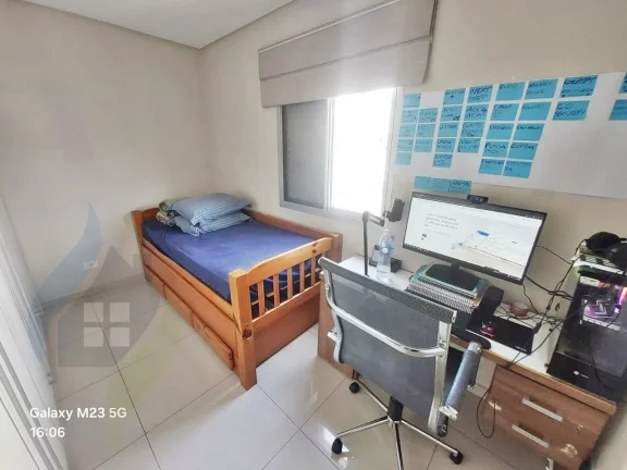 Imagem Apartamento Lindo, Reformado, 2 dorms, 1 banheiro, 1 vaga coberta