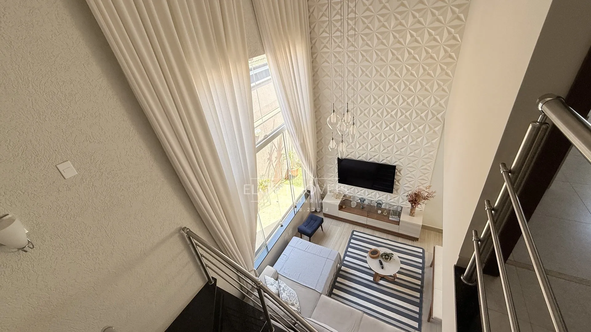 Imagem Sobrado de 3 quartos, 191m² no bairro Parque Residencial Roland, em Limeira