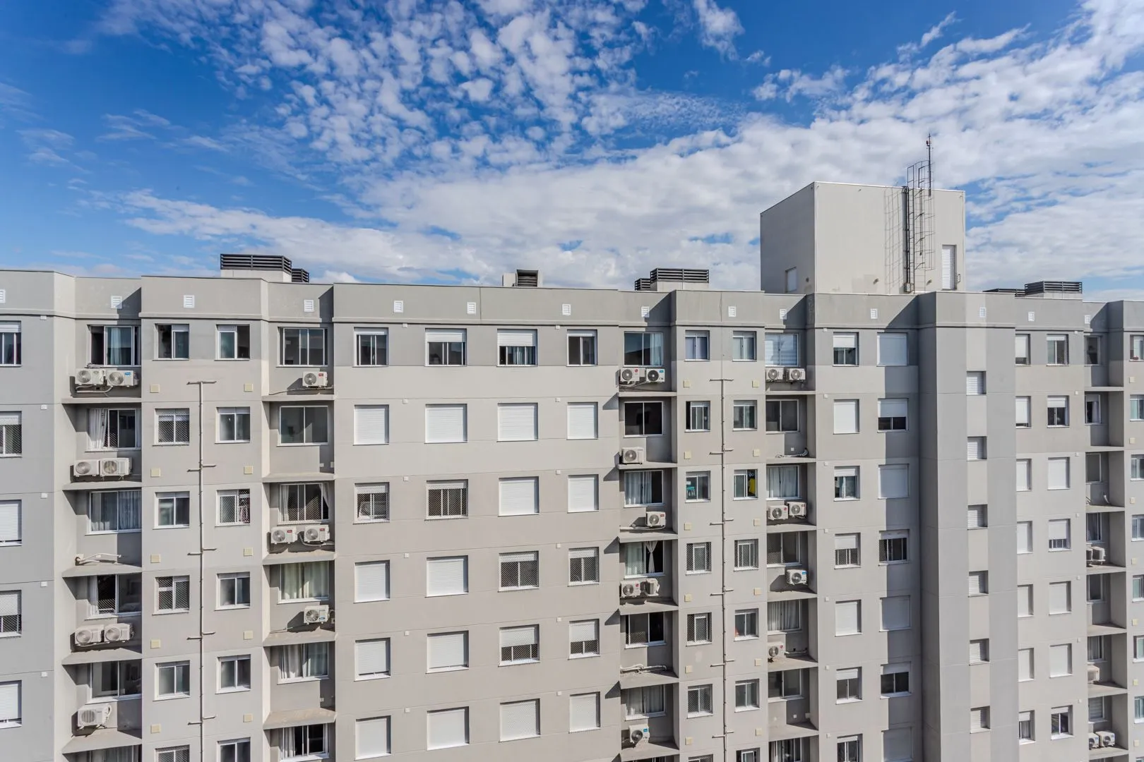 Imagem Apartamento no Sarandi de 2 dormitórios vaga e infra DESOCUPADO