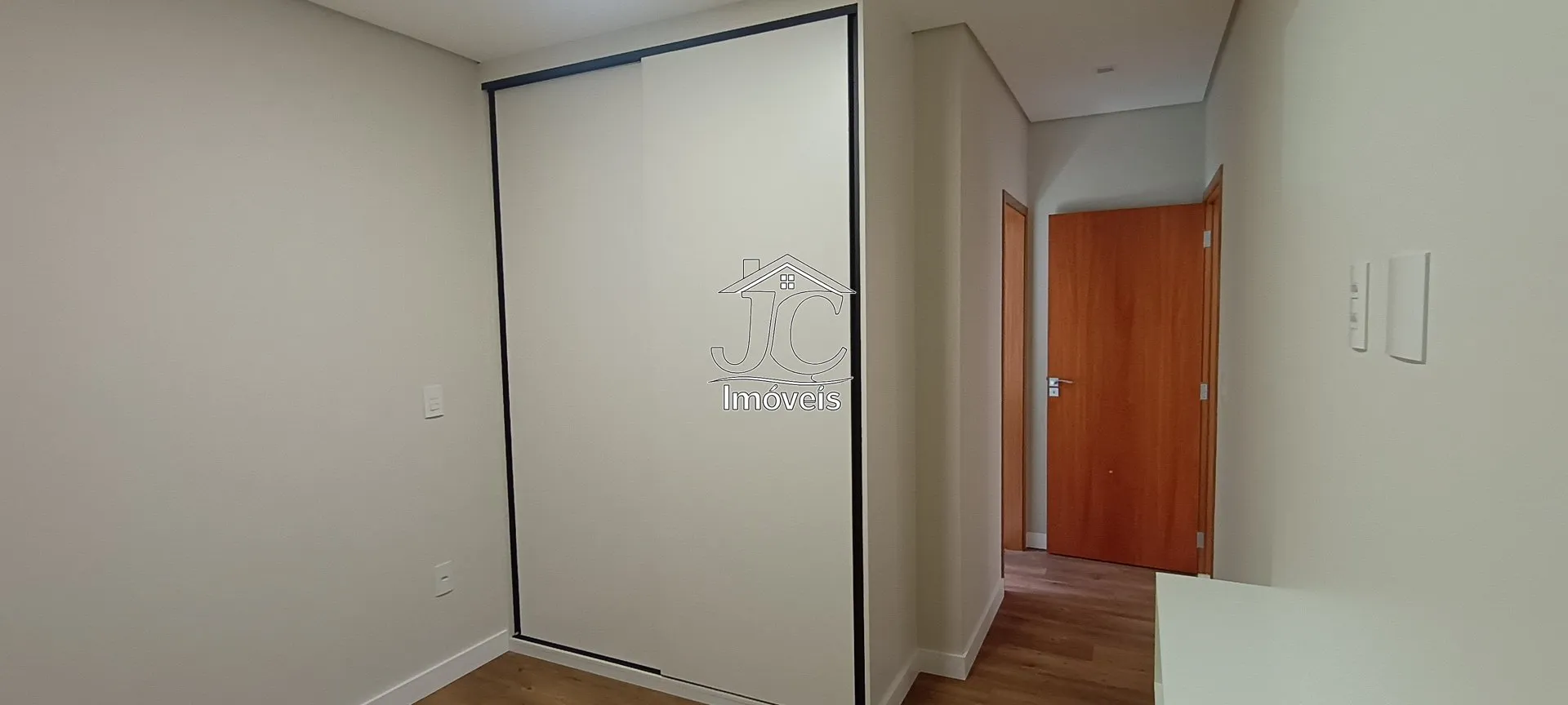 Imagem Casa com 3 suítes no Condomínio Portal do Jequitiba-Valinhos