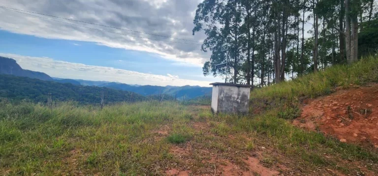 Imagem Terreno Comercial para Venda em Duas Barras, Vargem Grande, 5 dormitórios, 1 suíte, 3 banheiros