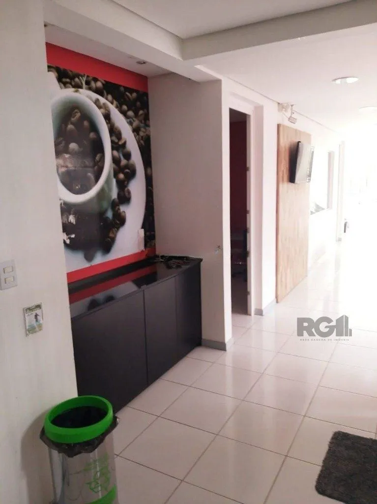 Imagem Casa comercial com 12 dormitórios no bairro Teresópolis