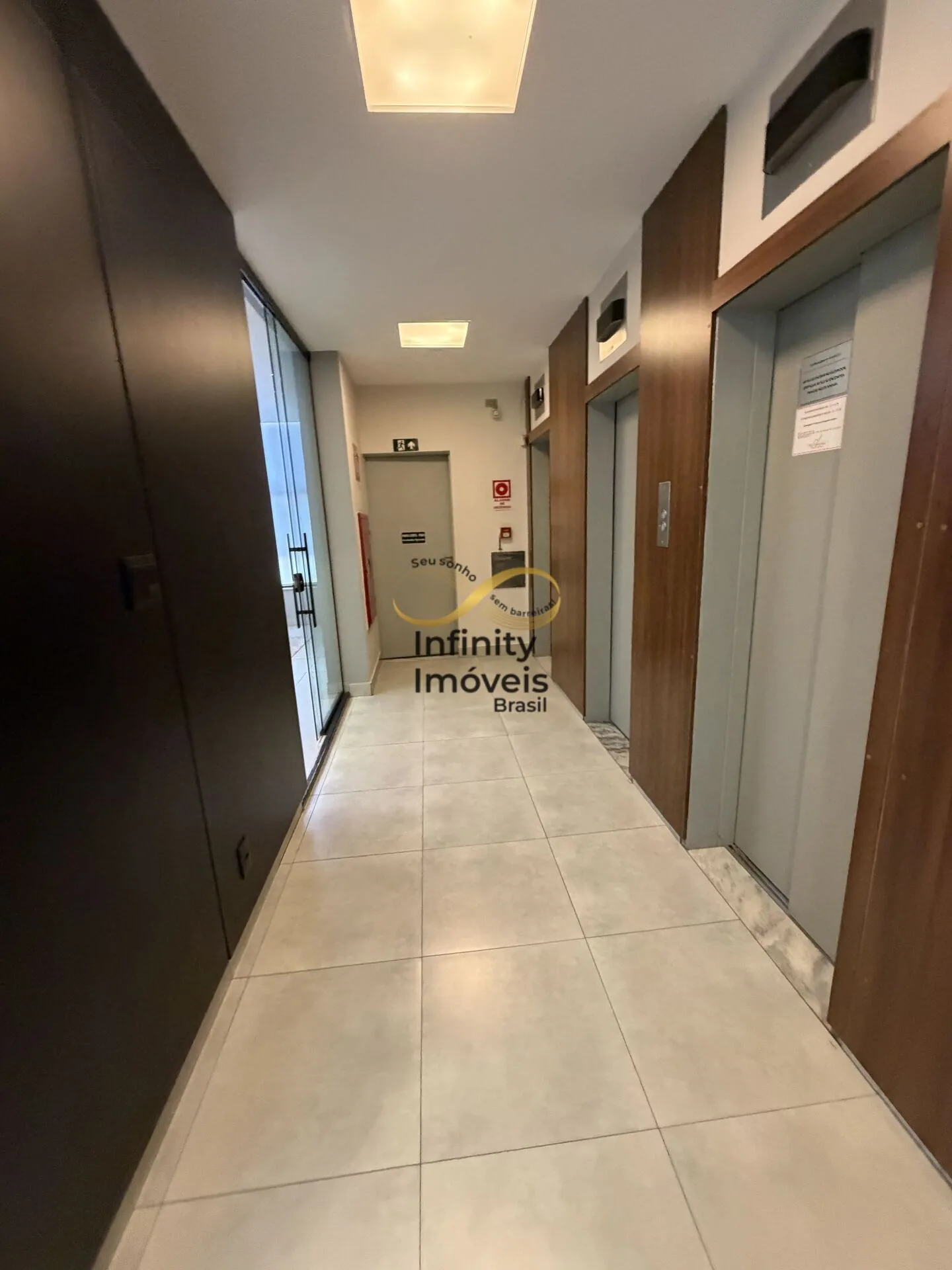 Imagem Sala comercial à venda no bairro Savassi - Belo Horizonte/MG