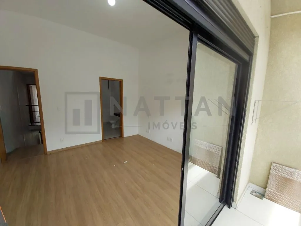 Imagem Imóvel para locação com 3 suítes, 130 m², quintal e acabamento de alto padrão