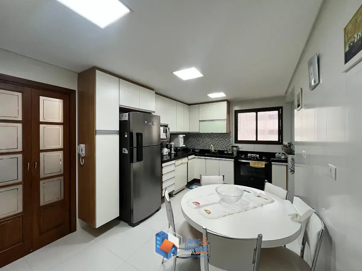Imagem Apartamento para venda em Ipiranga com 4 quartos, sendo 2 suítes, 137m²