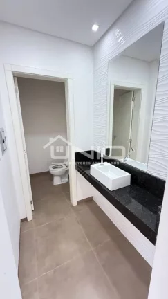 Imagem Sobrado Suíte + 2 Quartos - Bairro Cadorin