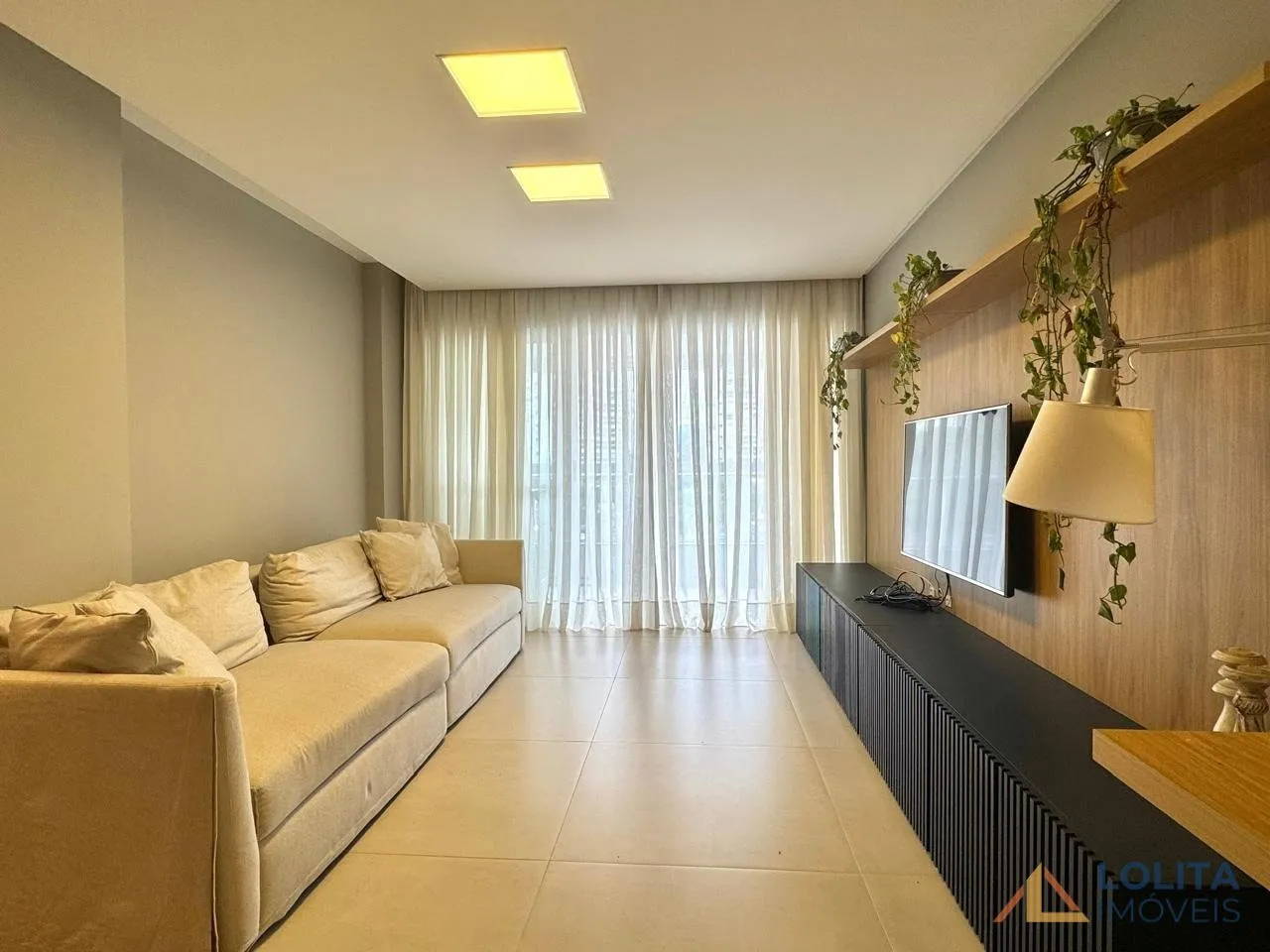 Imagem APARTAMENTO COM 3 QUARTOS SENDO 1 SUÍTE À VENDA NO BAIRRO AGRONÔMICA - FLORIANÓPOLIS/SC