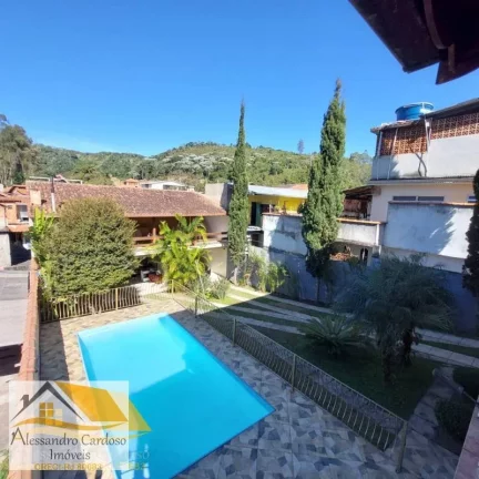 Casa na Chácara do Paraíso com 3 quartos, piscina e sauna em Rua Heckert