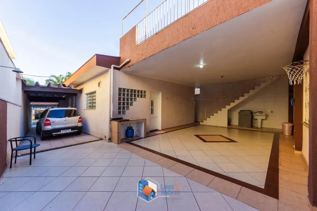 Imagem Casa para venda em Vila Moinho Velho com 5 quartos, sendo 1 suíte, 300m²