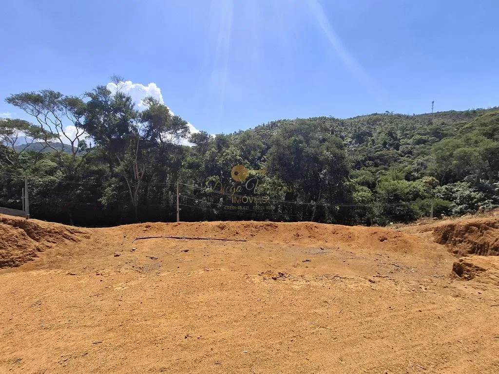 Imagem Terreno em Condomínio para Venda em Teresópolis / RJ no bairro Prata