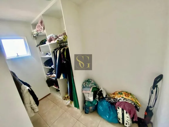 Imagem Casa para Venda em Teresópolis, Araras, 3 dormitórios, 2 suítes, 3 banheiros, 2 vagas