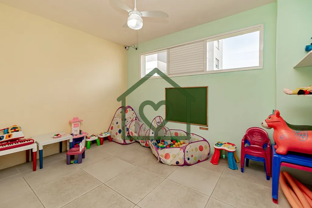 Imagem APARTAMENTO COM PÁTIO PRIVATIVO SEMIMOBILIADO 108m², 3 QUARTOS (1 SUÍTE), 2 BANHEIROS, 2 VAGAS DE...