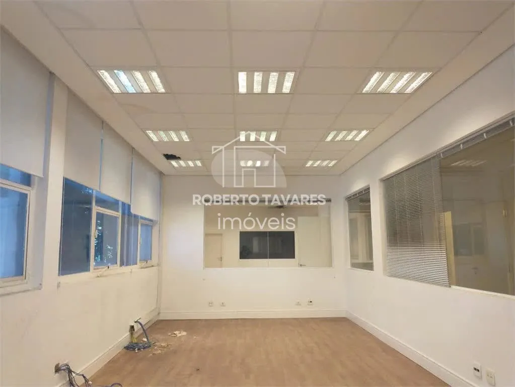 Imagem Galpão comercial para locação Butantã - com 1.268m² de área útil - 10 Salas, 10 vagas de garagens.