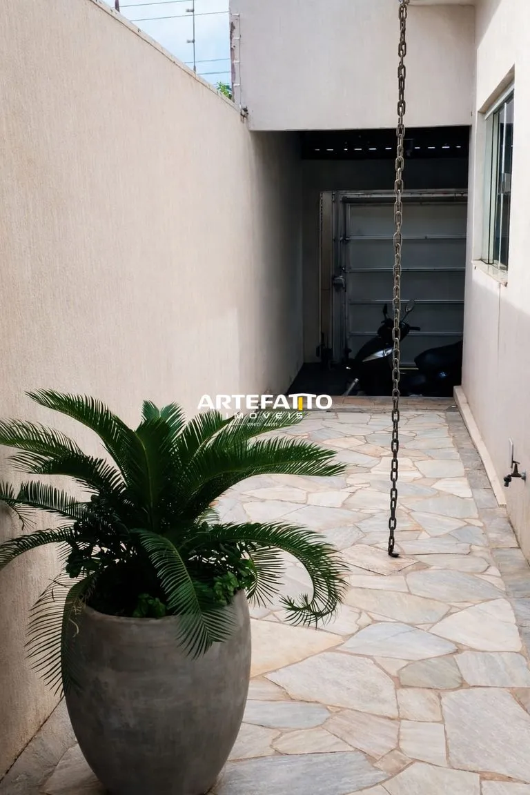 Imagem Casa Vila Sta. Cruz, Linda e espaçosa, 3 dorm. 3 vagas de garagem.