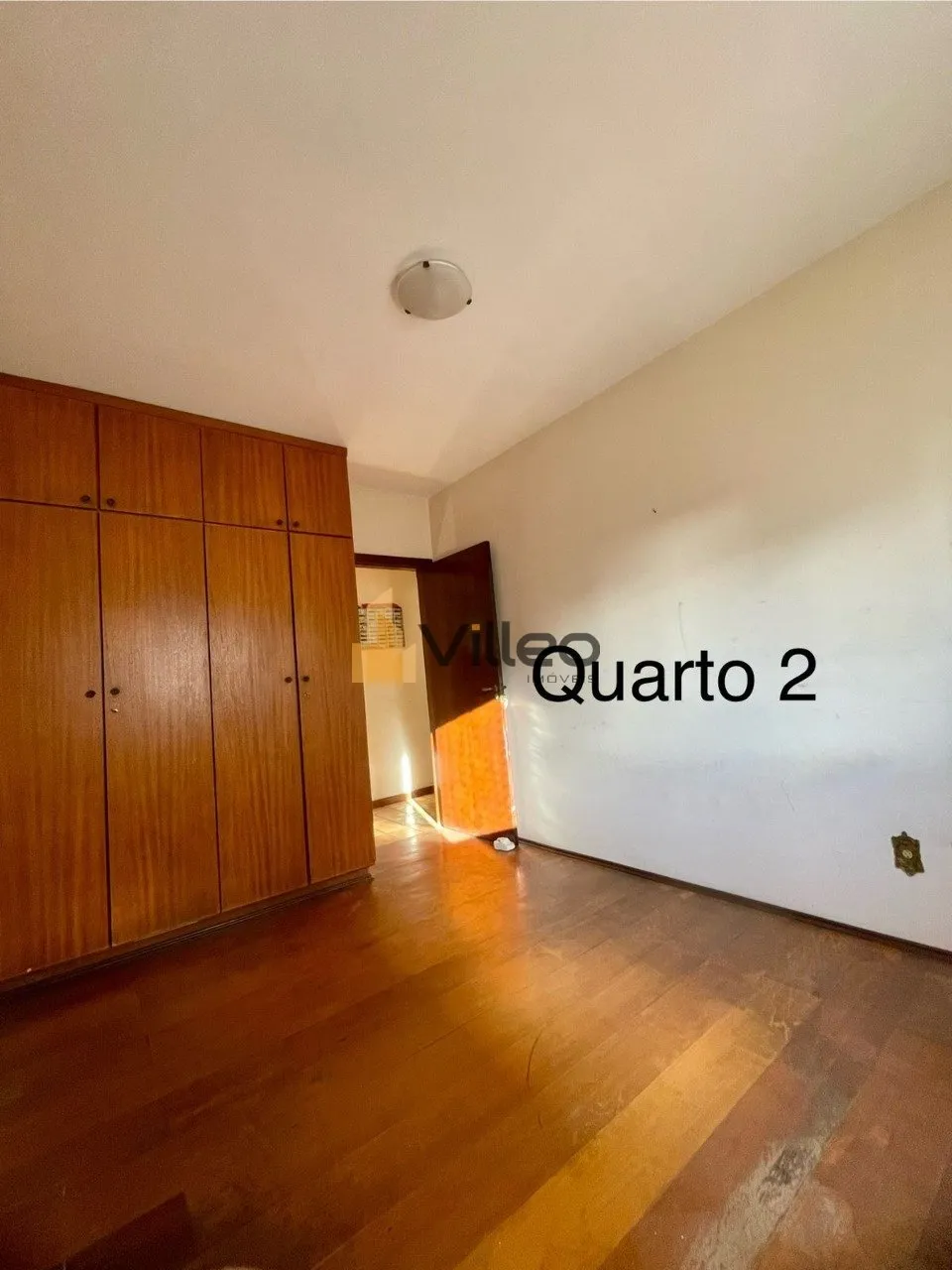 Imagem Descubra o equilíbrio perfeito entre espaço, conforto e localização privilegiada. Este apartamen...