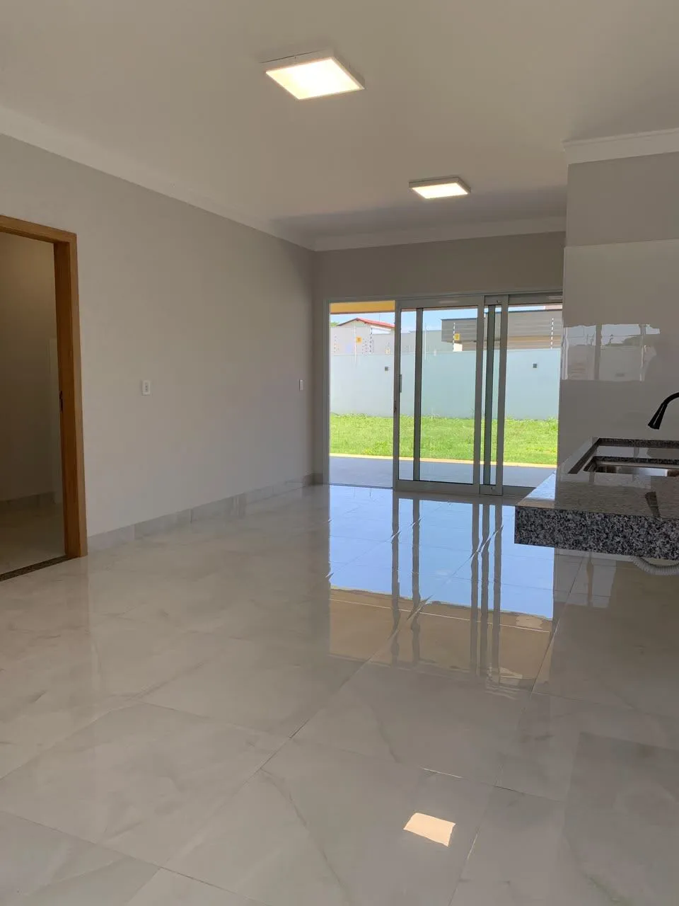 Imagem Casa à venda em Chapada dos Guimarães - MT