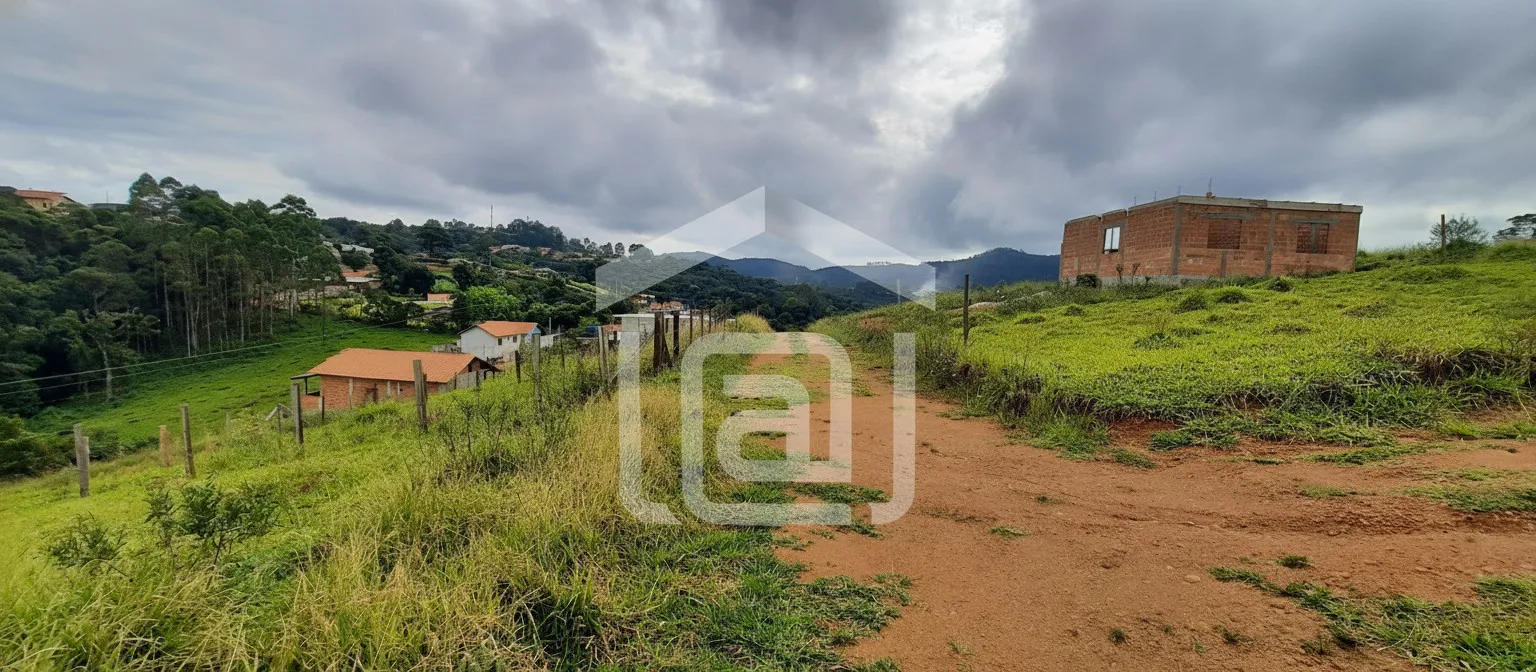 Imagem Terreno à venda em Laranjeiras, Caldas